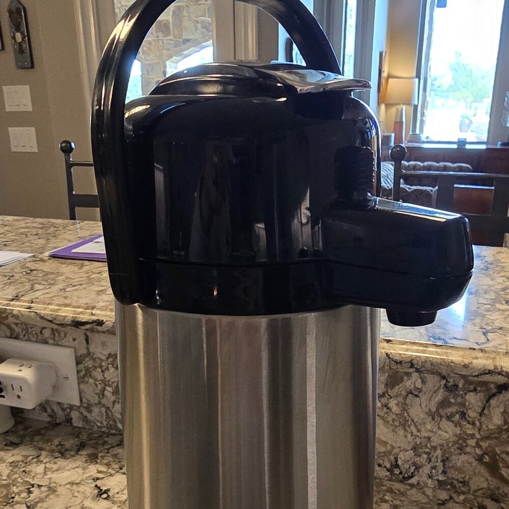 Bakers & Chefs 74 oz, 2.2 L  Coffee Thermos Server NWOT